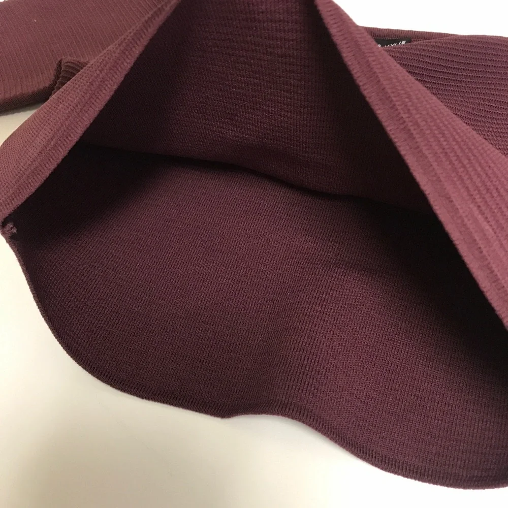 ❤️ NWT Kendall & Kylie off-the-shoulder top